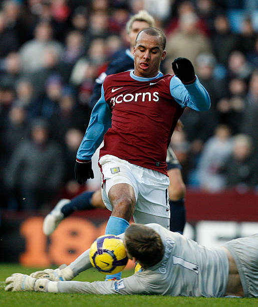 坚守岗位是 坚守岗位是